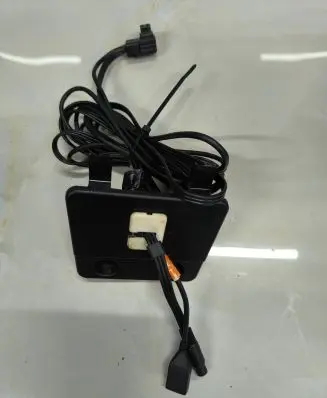 Chevrolet Captiva USB socket connector 20998504