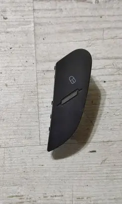 Alfa Romeo Stelvio Central locking switch button 01561156360