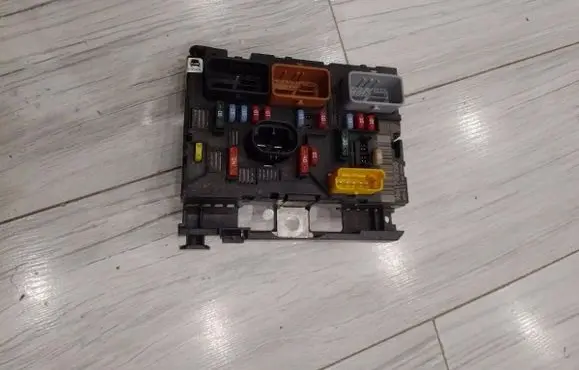 Peugeot 307 BSM Control unit 9661708280