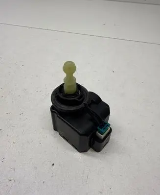 Audi A3 S3 8V Headlight level adjustment motor 01055301