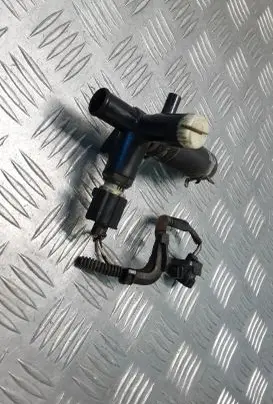 Toyota Prius+ (ZVW40) Engine coolant pipe/hose 8942947010