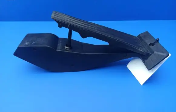 BMW 7 E65 E66 Accelerator throttle pedal 6772645 25916010 150906