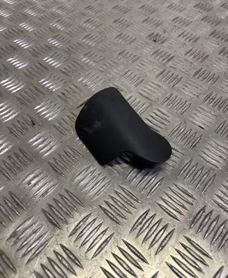Audi A7 S7 4G Engine bonnet (hood) release handle 8T2823533