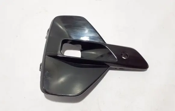 Volvo C40 Front bumper lower grill 32347386