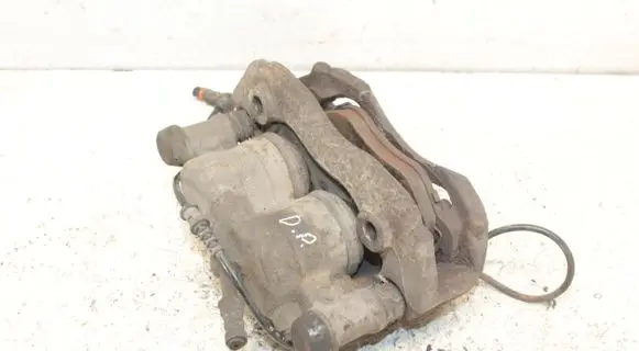 Mercedes-Benz Vito Viano W639 Front brake caliper