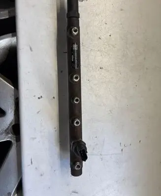 Nissan Primastar Fuel main line pipe 8200347176 0445214024