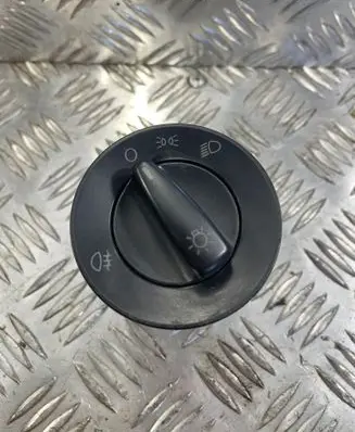Volkswagen PASSAT B5 Light switch