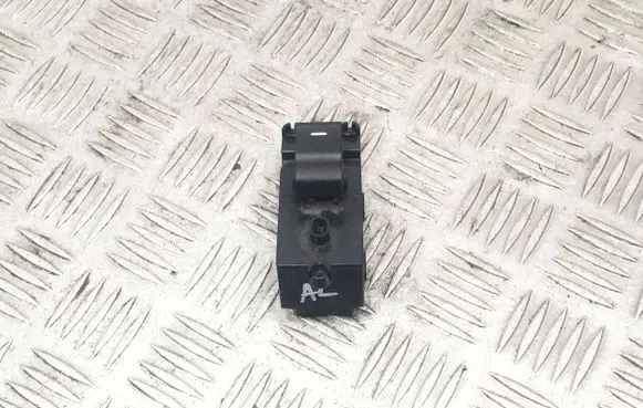 Hyundai i40 Electric window control switch 935803Z150 39R5261000