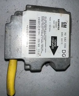 Opel Zafira A Airbag control unit/module 90582536 1923594 DGS0121819