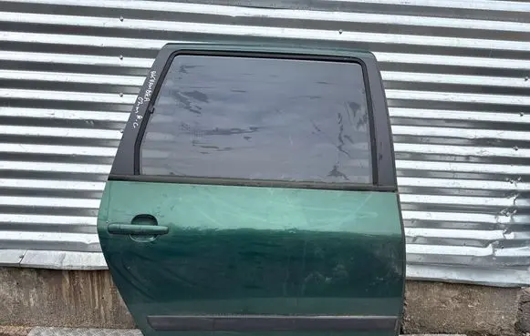 Seat Alhambra (Mk1) Rear door