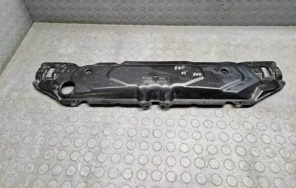 BMW 5 E60 E61 Top upper radiator support slam panel 7033741