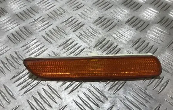 Volvo S40, V40 Front fender indicator light rl30888128 rl-30888128