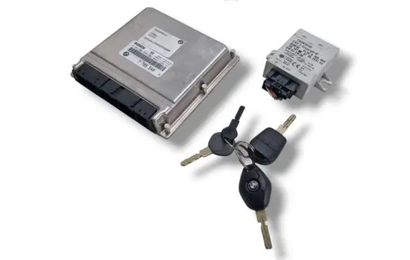 BMW 5 E39 Engine ECU kit and lock set 0281001830 7785540