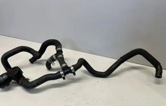 Volvo V60 Engine coolant pipe/hose 31338891 31368161