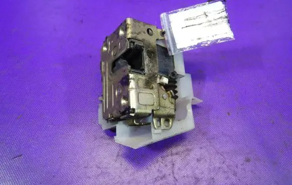 Renault Scenic I Front door lock