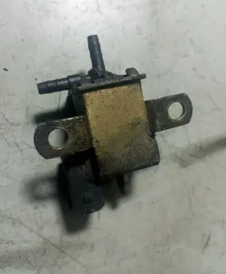 Volkswagen PASSAT B5.5 Turbo solenoid valve 028906283F 72189500