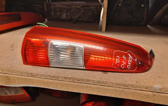 Volvo V70 Rear/tail lights 9154493