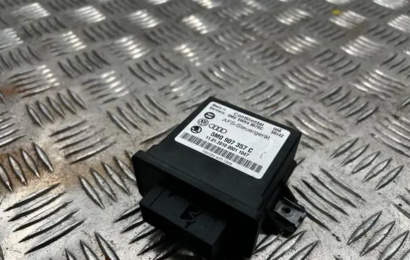 Skoda Superb B6 (3T) Light module LCM 5M0907357C 5WK49676C