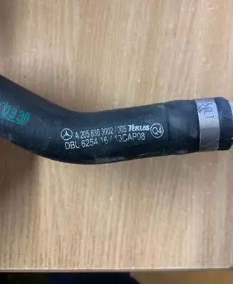 Mercedes-Benz C W205 Engine coolant pipe/hose A2058303002