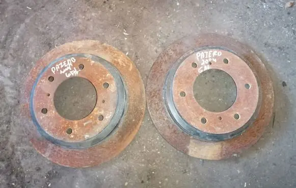 Mitsubishi Pajero Rear brake disc