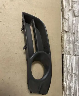 Toyota Corolla E120 E130 Front fog light trim/grill 152122045L