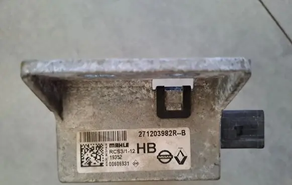 Renault Master III Glow plug pre-heat relay 271203982R 271203982RB