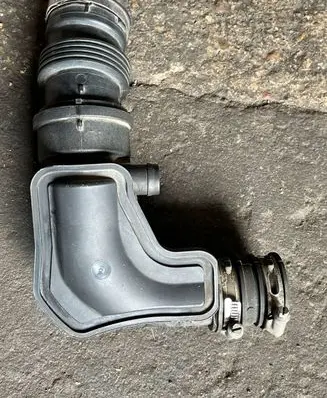 Ford B-MAX Air intake hose/pipe
