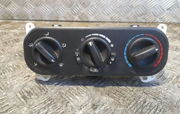 Dodge Caliber Climate control unit P05058307AE 58024B 04052006