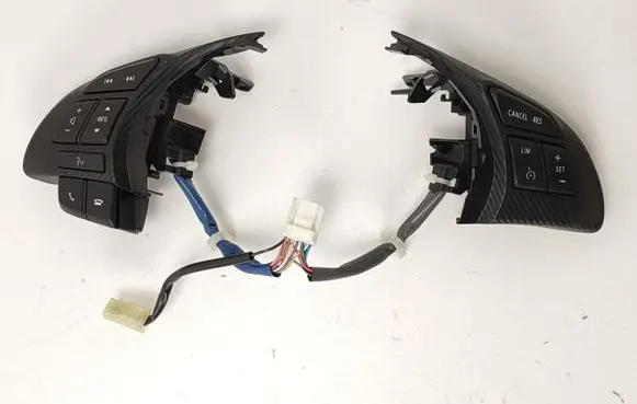 Mazda CX-5 Steering wheel buttons/switches 75J493