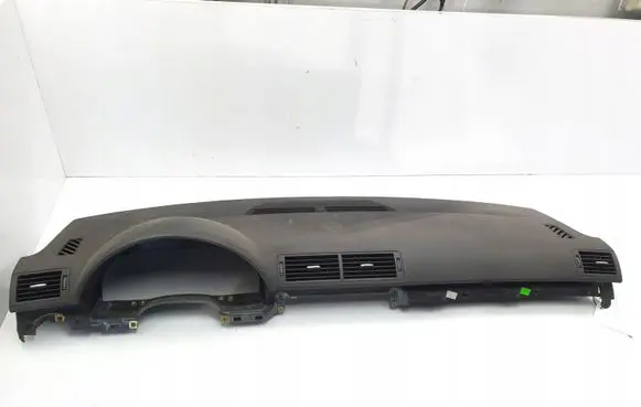 Audi A4 S4 B7 8E 8H Dashboard 8E1858041