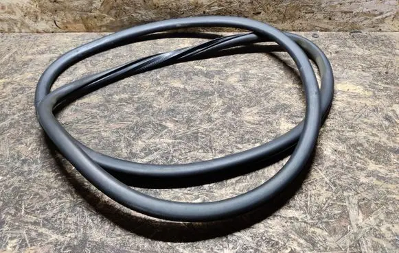 Jeep Compass Rear door rubber seal (on body) 68242106AA
