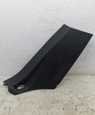 BMW 2 F46 (D) pillar trim (bottom) 77323666