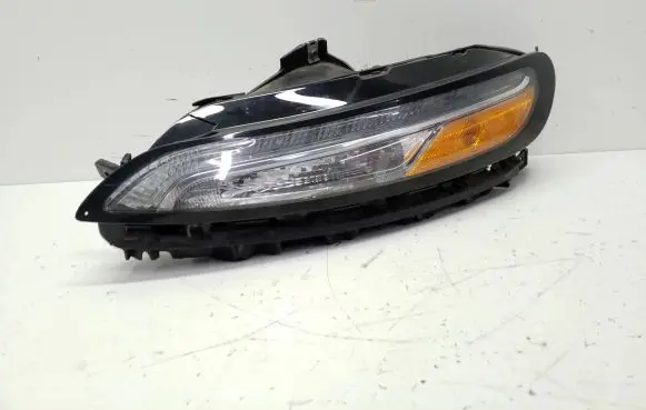 Jeep Cherokee Headlight/headlamp 68157103AP 68157103 150224B