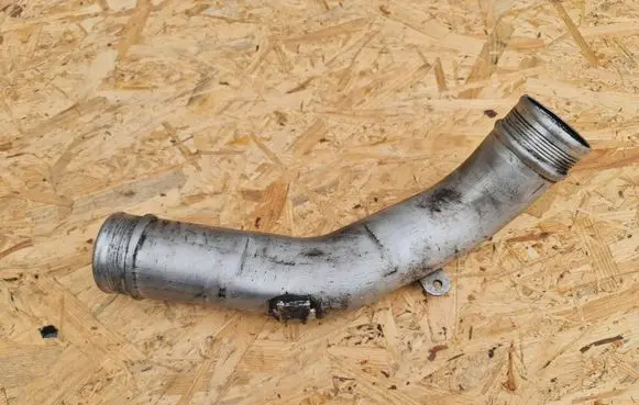 Volvo V70 Intercooler hose/pipe
