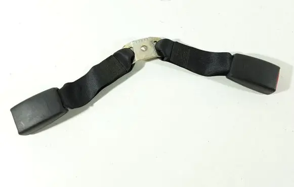Toyota Corolla E120 E130 Middle seatbelt buckle (rear) 260303