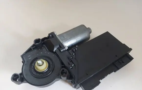 Porsche Cayenne (9PA) Front door window regulator motor 3D1959792E