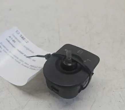 Volkswagen PASSAT B5.5 Wing mirror switch 1J1959565F