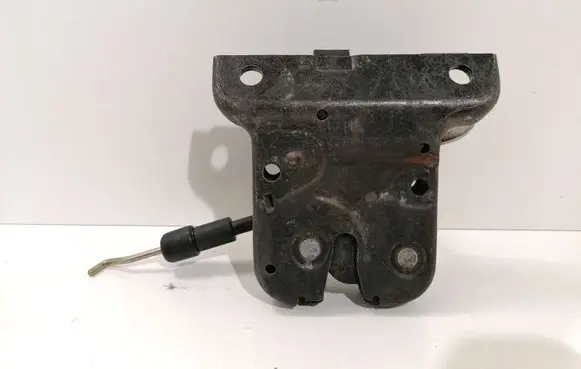 Audi A6 S6 C5 4B Tailgate/trunk/boot lock/catch/latch
