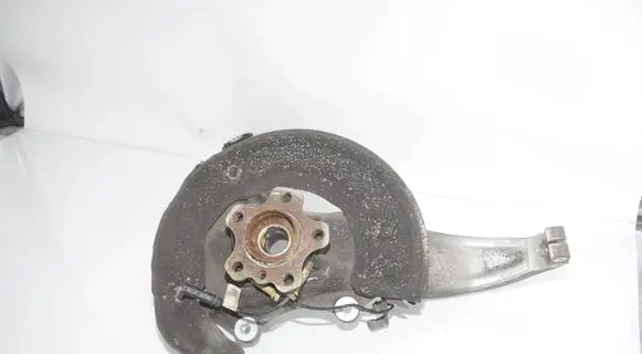 BMW 7 G11 G12 Front wheel hub spindle knuckle 6861173 6884379 31206884379