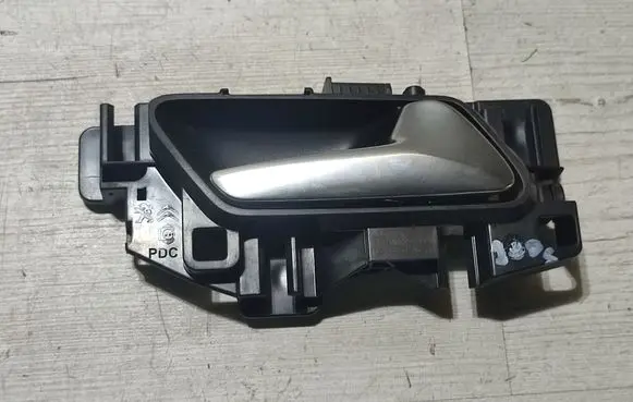 Peugeot 2008 II Rear door interior handle 98201552