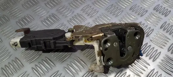 Subaru Legacy Front door lock