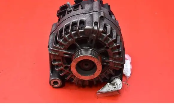 BMW X3 E83 Generator/alternator 7802261