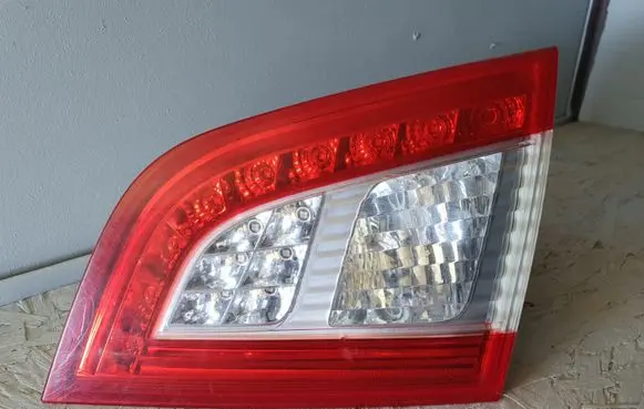 Peugeot 508 Tailgate rear/tail lights 9686780680