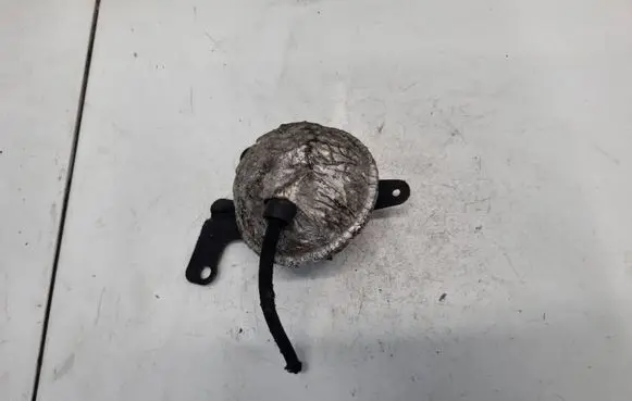 Volkswagen PASSAT B5.5 Vacuum air tank 
