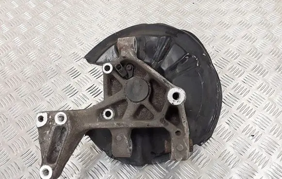 Audi Q3 F3 Rear wheel hub 5n0615612