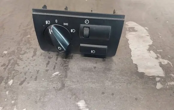 BMW X5 E53 Light switch 6930243