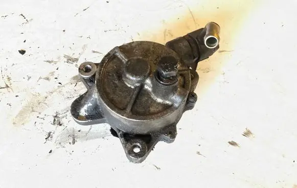 Nissan Navara D40 Vacuum pump 146507T401 PG6001B