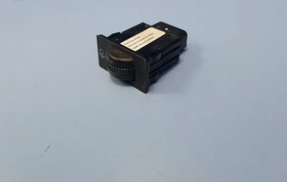 Toyota Avensis T250 Headlight level height control switch 8415205050