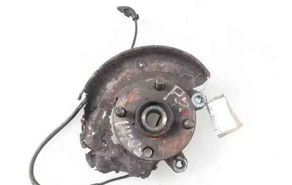 Toyota Yaris Front wheel hub spindle knuckle 