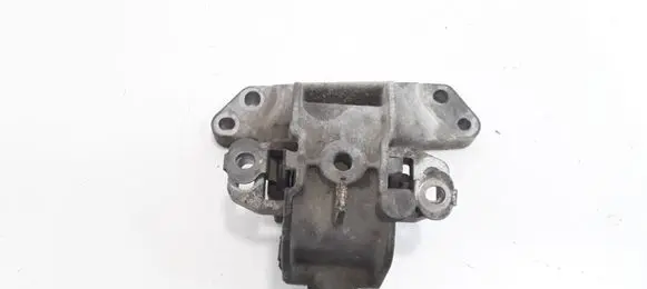 Citroen C5 Engine mount bracket